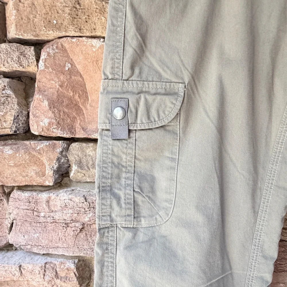 Kuhl Womens 6 Short Cargo Pants Olive Green Roll Up Convertible Hiking Utility